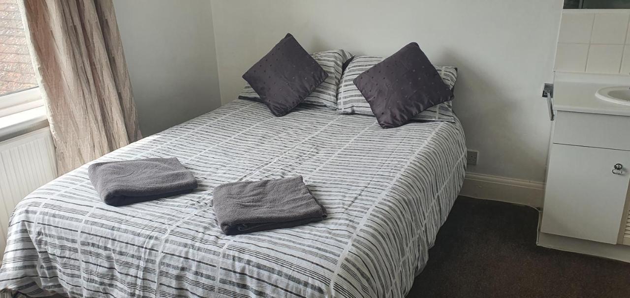 Private Rooms Just 19 Minutes From Central London Northfleet Exterior foto
